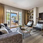 Luxurious Apartment In Puente Romano, Marbella