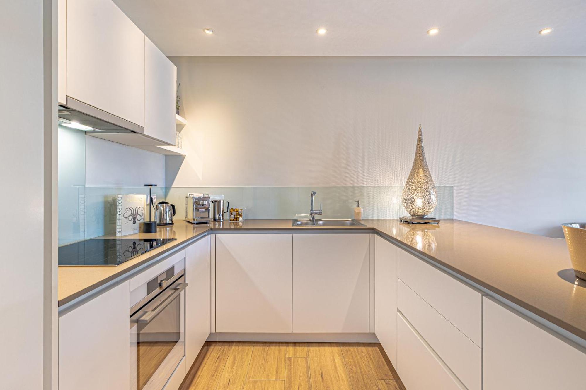 Luxurious In Puente Romano, Apartment