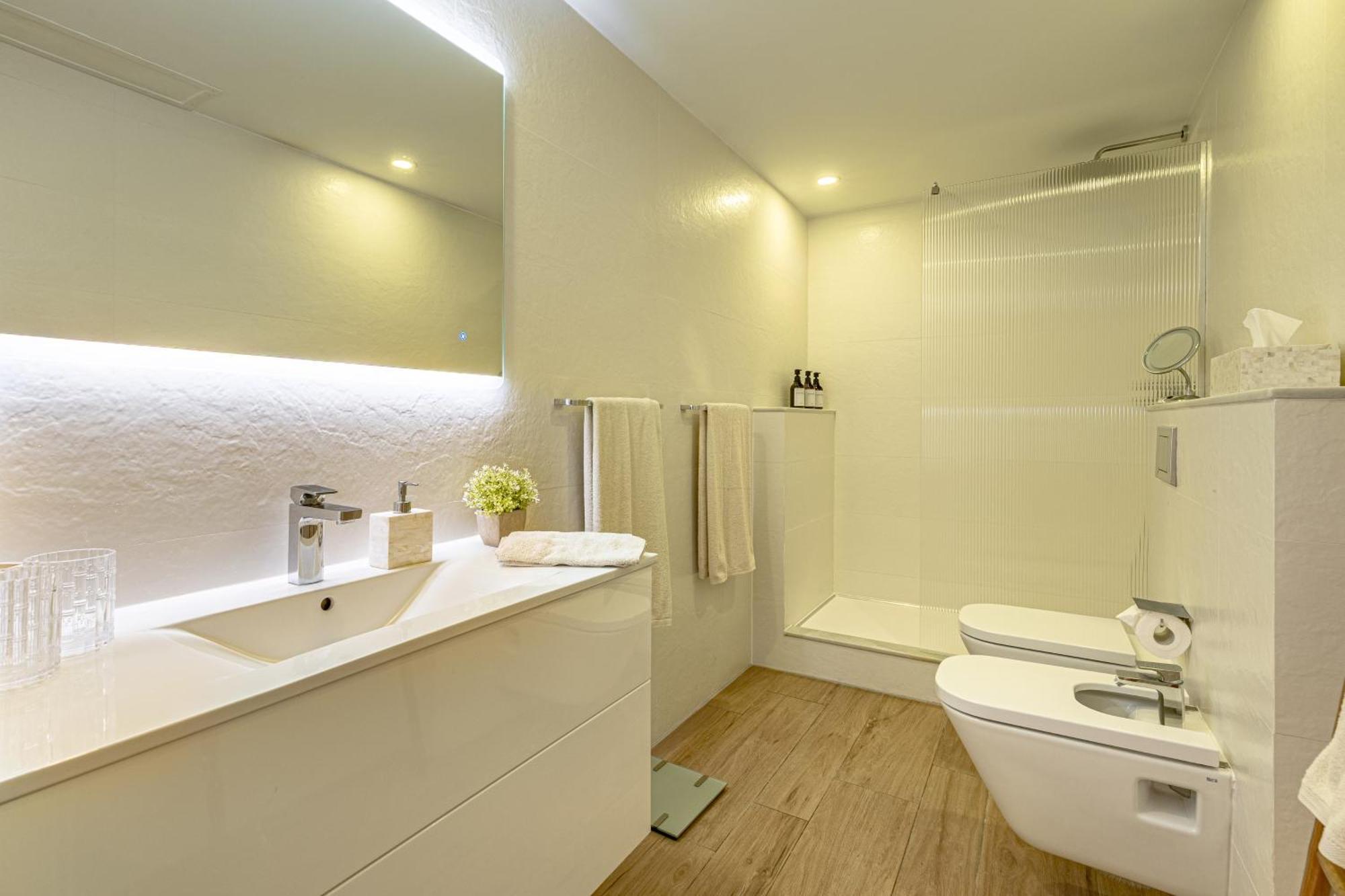 Luxurious In Puente Romano, Apartment